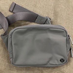*LARGE* LULULEMON EVERYWHERE BELT BAG